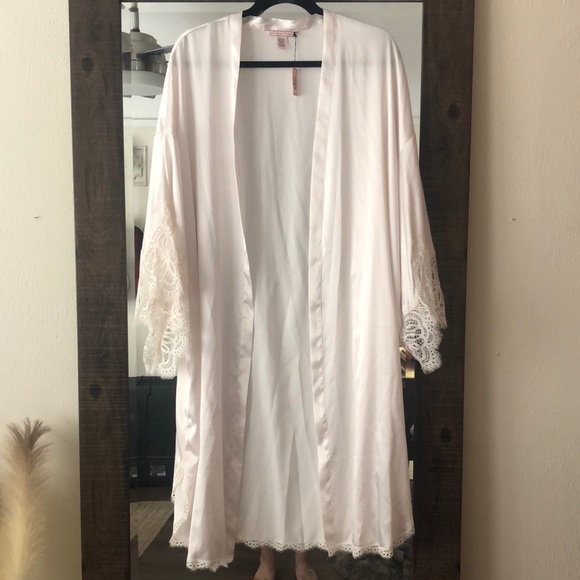 Victoria Secret intimate lingerie kimono robe - Picture 1 of 5